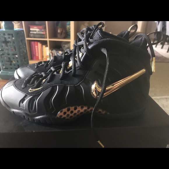 nike foam black and gold